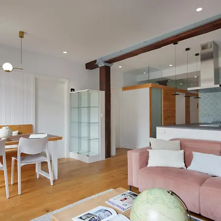 Arratik By Feelfreerentals *